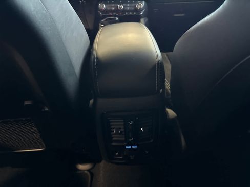 Used 2024 Dodge Durango SRT AWD/4WD image 30