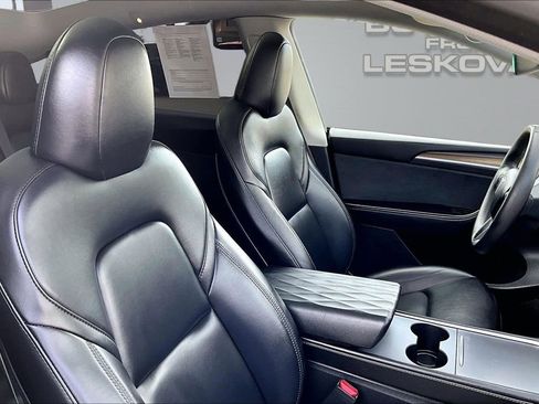 Used 2023 Tesla Model Y Long Range AWD/4WD image 7