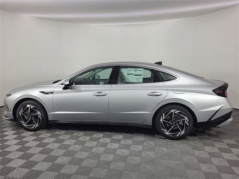 Certified 2025 Hyundai Sonata SEL image 10