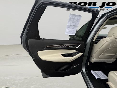 Used 2023 Buick Enclave Avenir w/ Avenir Technology Package image 10