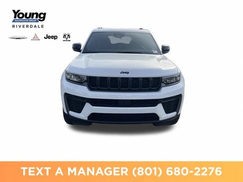 New 2026 Jeep Grand Cherokee Altitude AWD/4WD image 8