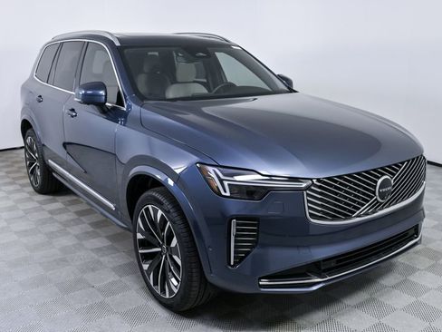 Certified 2026 Volvo XC90 B6 Plus w/ Protection Package Premier AWD/4WD image 29
