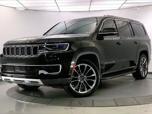 Used 2022 Jeep Wagoneer Series II w/ Premium Group I image 11