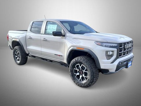 New 2026 GMC Canyon AT4X w/ LPO, Black Badging Package AWD/4WD image 3