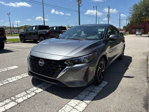Used 2025 Nissan Sentra SV FWD image 4