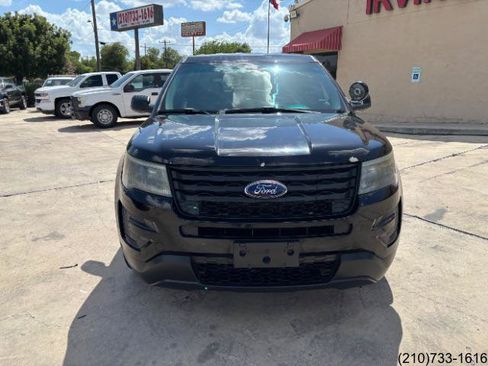 Used 2017 Ford Explorer 4WD Police Interceptor image 2