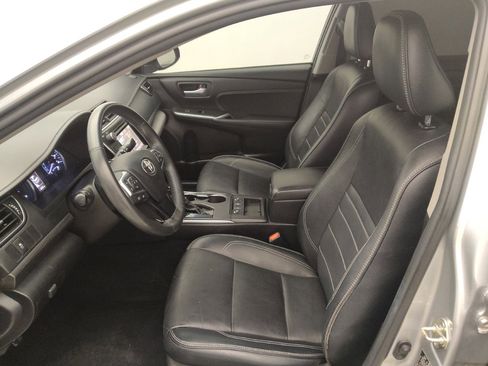 Used 2017 Toyota Camry XLE FWD image 17