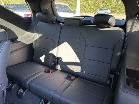 Used 2024 Chevrolet Traverse Z71 w/ Enhanced Driving Package image 21