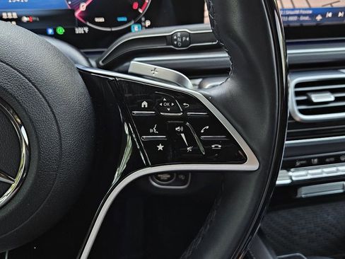 Used 2024 Mercedes-Benz GLS 450 4MATIC image 31