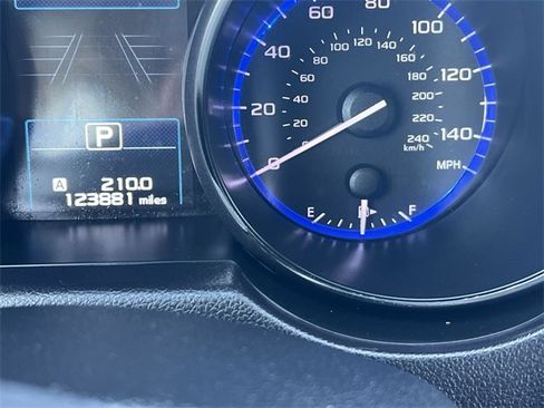 Used 2017 Subaru Outback 2.5i Limited image 21