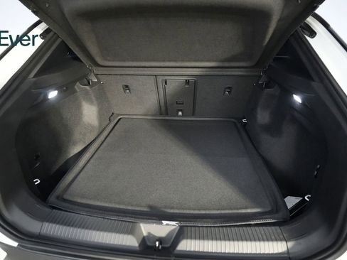 Used 2023 Volkswagen ID.4 Pro S Plus AWD/4WD image 8