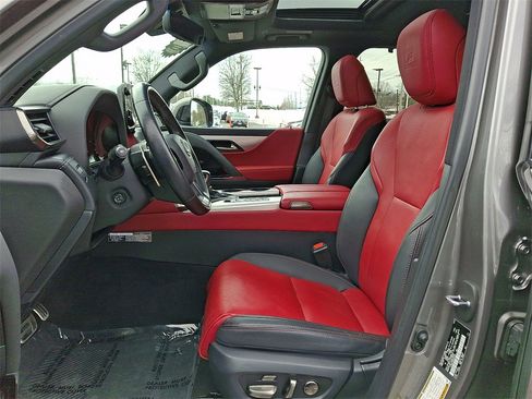 Used 2024 Lexus LX 600 F Sport image 14