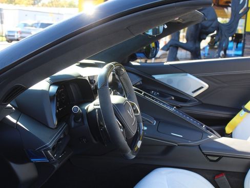 Used 2024 Chevrolet Corvette Z06 image 25