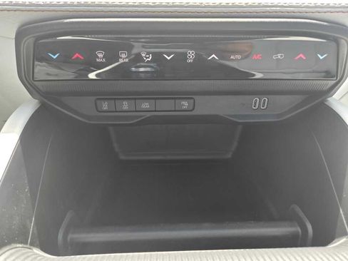 New 2026 Jeep Cherokee Limited AWD/4WD image 18