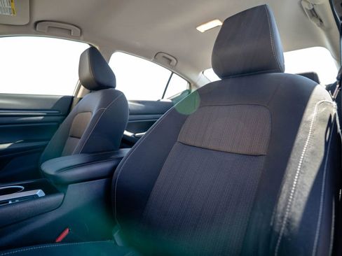 Used 2024 Nissan Altima 2.5 SV image 6