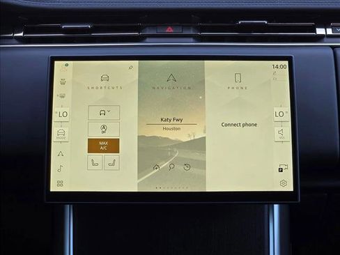 New 2026 Land Rover Range Rover Long Wheelbase SE image 12