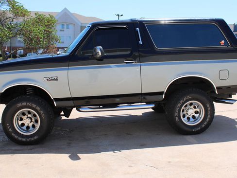 Used 1993 Ford Bronco AWD/4WD image 3