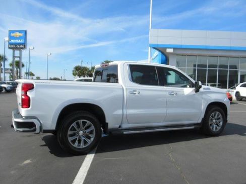 Used 2019 Chevrolet Silverado 1500 High Country w/ Technology Package image 4