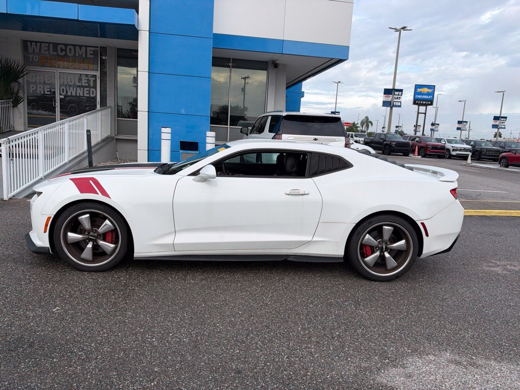 Used 2016 Chevrolet Camaro SS RWD image 2