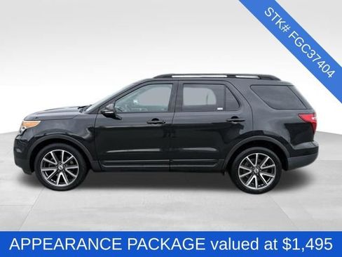 Used 2015 Ford Explorer XLT w/ Equipment Group 202B image 4