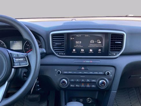Used 2021 Kia Sportage LX w/ LX Fwd Popular Package image 7