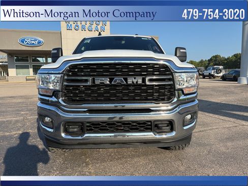 Used 2024 RAM 2500 Big Horn AWD/4WD image 2