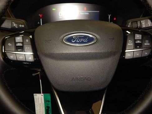 New 2025 Ford Escape SE FWD image 28
