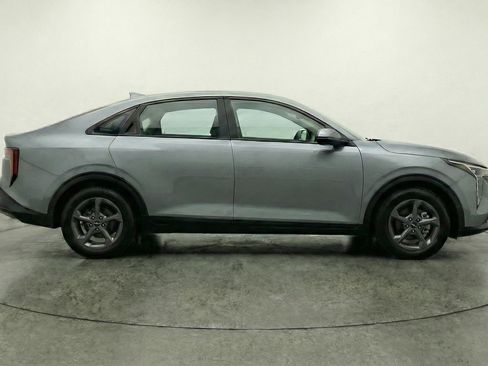 Used 2025 Kia K4 FWD image 11