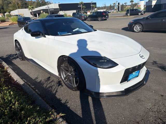 Used 2024 Nissan Z Performance w/ Floor Mat Package RWD image 3