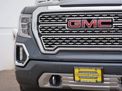 Used 2021 GMC Sierra 1500 Denali w/ Denali Premium Package AWD/4WD image 9