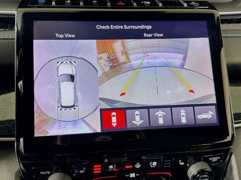 Used 2022 Jeep Grand Cherokee Trailhawk w/ Advanced Protech Group II image 42