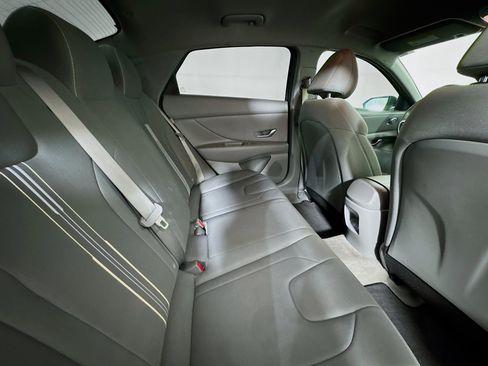 Used 2024 Hyundai Elantra SEL FWD image 26