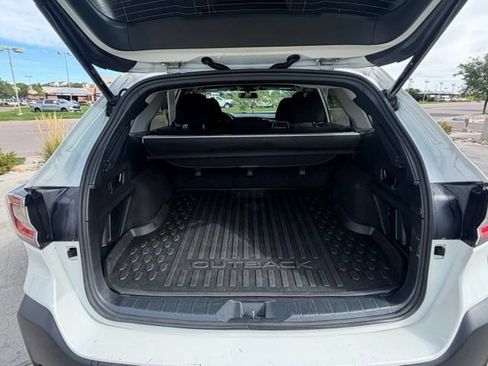 Used 2024 Subaru Outback Premium AWD/4WD image 28