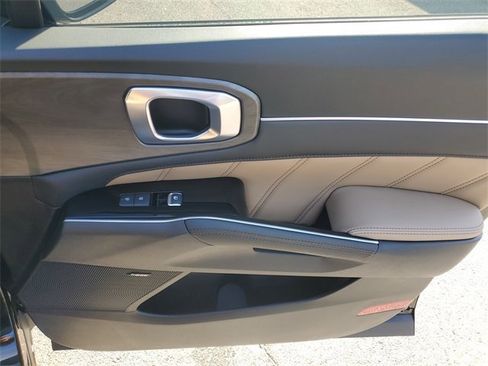 New 2026 Kia Sorento SX Prestige w/ Olive Brown Leather Package image 10