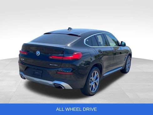 Used 2025 BMW X4 xDrive30i AWD/4WD image 3