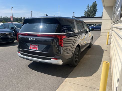 New 2026 Kia Carnival image 4