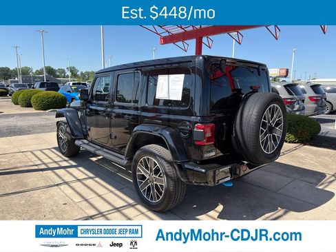 Used 2022 Jeep Wrangler Unlimited Sahara AWD/4WD image 5