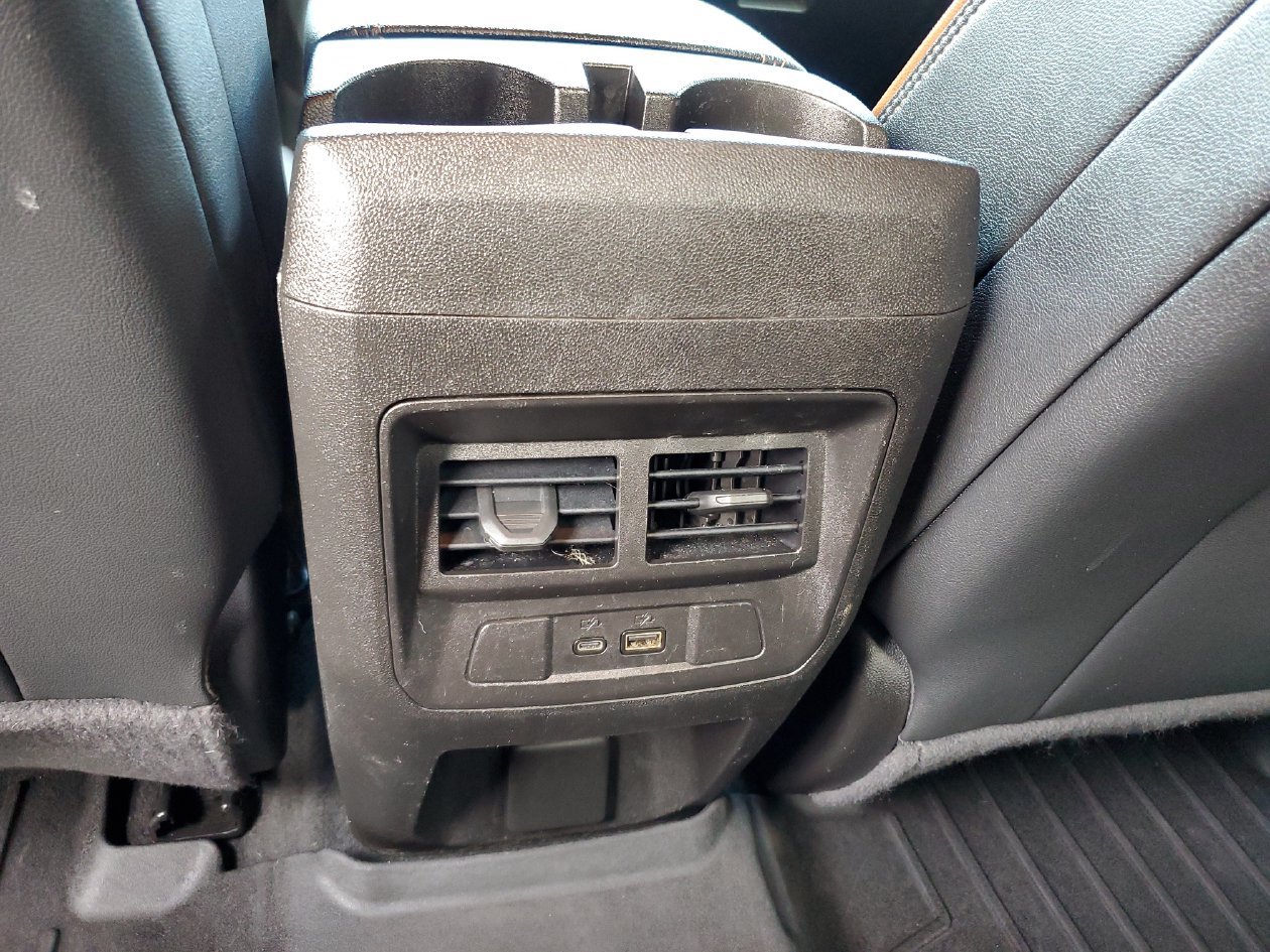 Used 2024 GMC Canyon AT4 w/ AT4 Premium Package AWD/4WD image 15