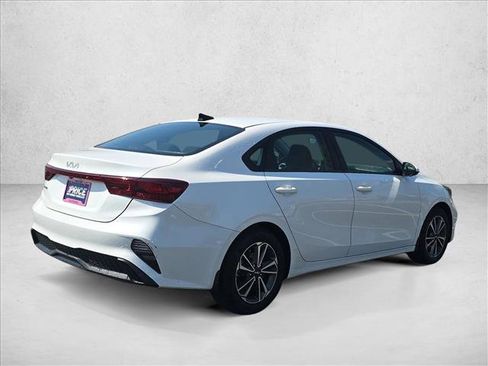 Used 2024 Kia Forte LXS FWD image 5