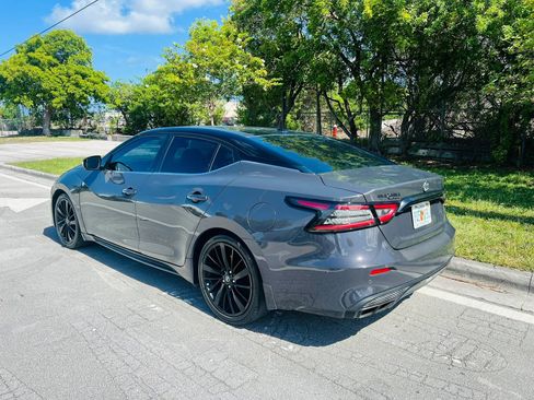 Used 2021 Nissan Maxima Platinum w/ 40th Anniversary Package FWD image 3