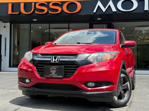 Used 2018 Honda HR-V EX image 1