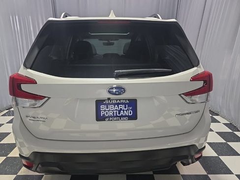 Certified 2023 Subaru Forester Premium AWD/4WD image 5