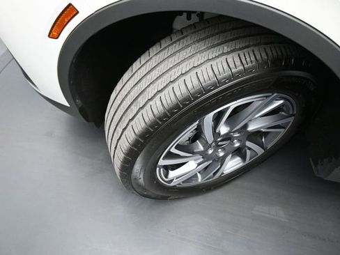 Used 2024 Lincoln Corsair FWD w/ Equipment Group 101A image 31