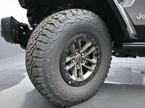 New 2025 Jeep Wrangler Unlimited Rubicon 392 AWD/4WD image 22