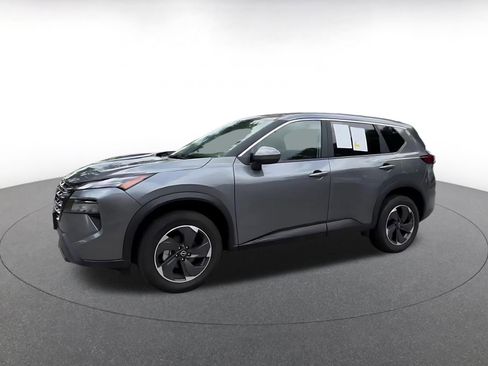Used 2025 Nissan Rogue SV FWD image 8