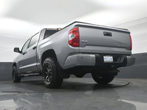 Used 2020 Toyota Tundra SR5 w/ SR5 Convenience Package AWD/4WD image 52
