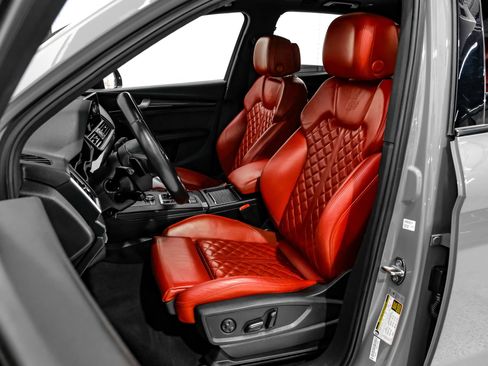 Used 2019 Audi SQ5 Prestige w/ Prestige Package AWD/4WD image 44