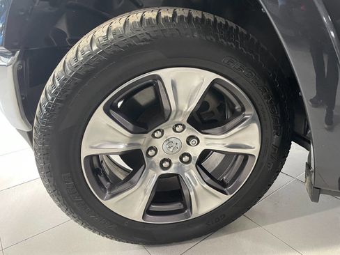 Used 2019 RAM 1500 Laramie image 11