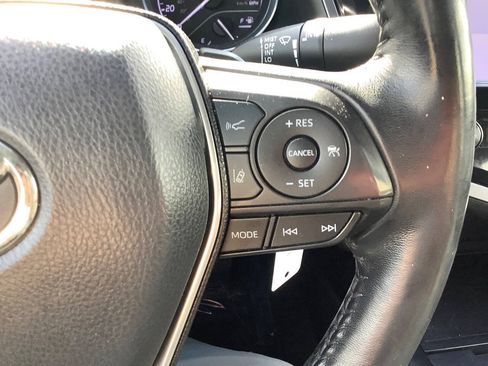 Used 2020 Toyota Camry SE w/ Carpet Mat Package FWD image 43