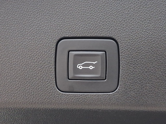 Used 2024 Buick Encore GX Avenir w/ Avenir Convenience Package AWD/4WD image 32